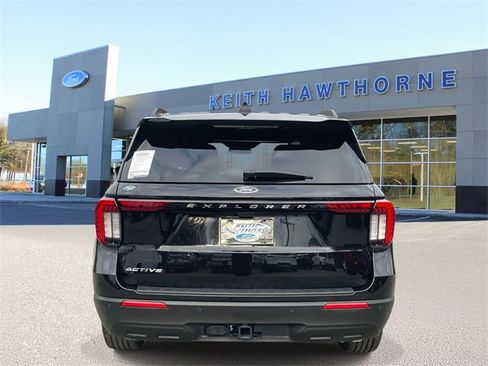 Certified 2025 Ford Explorer Active image 5
