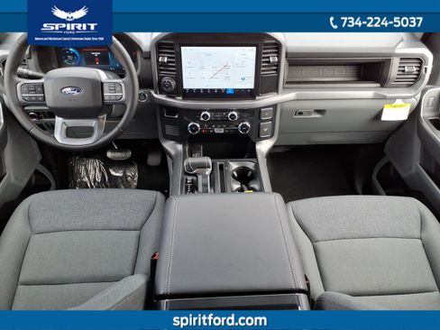 New 2025 Ford F150 Lightning XLT image 8