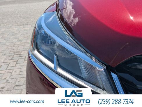 Used 2023 Nissan Kicks SV image 8