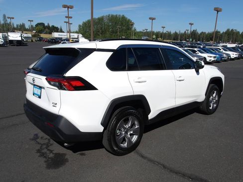 Used 2023 Toyota RAV4 XLE w/ Convenience Package AWD/4WD image 5