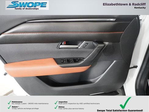 Used 2025 MAZDA CX-50 AWD 2.5 Turbo w/ Cargo Package image 18