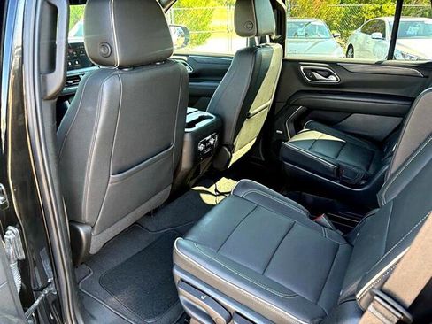 Used 2022 GMC Yukon SLT w/ SLT Luxury Package image 36