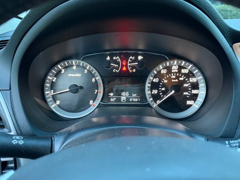 Used 2015 Nissan Sentra SV FWD image 13
