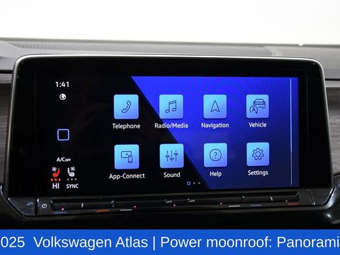 Used 2025 Volkswagen Atlas SEL AWD/4WD image 13