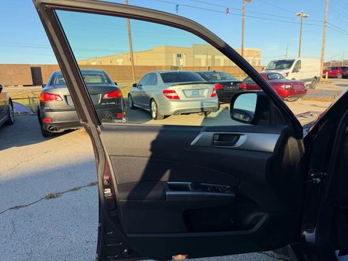 Used 2013 Subaru Forester 2.5X image 9