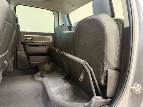 Used 2023 RAM 1500 Classic SLT AWD/4WD image 18