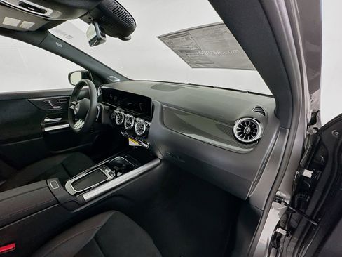 New 2026 Mercedes-Benz GLA 35 AMG 4MATIC image 32