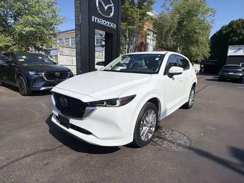 Used 2024 MAZDA CX-5 AWD 2.5 S w/ Premium Package image 4