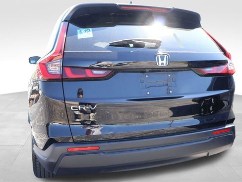 Used 2025 Honda CR-V LX image 6