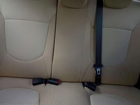 Used 2012 Hyundai Accent GLS image 26