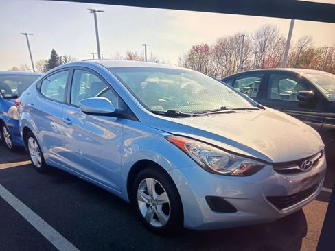 Used 2011 Hyundai Elantra GLS w/ Preferred Equipment Pkg 3 FWD image 4