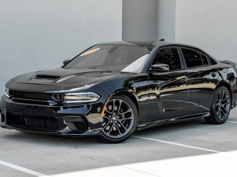 Used 2020 Dodge Charger Scat Pack RWD image 5
