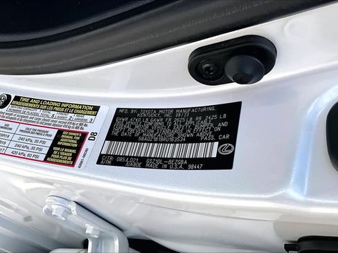 Used 2024 Lexus ES 350 w/ Premium Package image 35