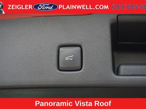 Used 2023 Ford Escape Platinum w/ Premium Technology Package AWD/4WD image 11
