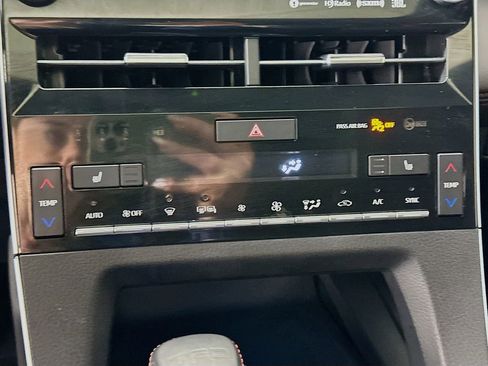 Used 2021 Toyota Avalon TRD image 15