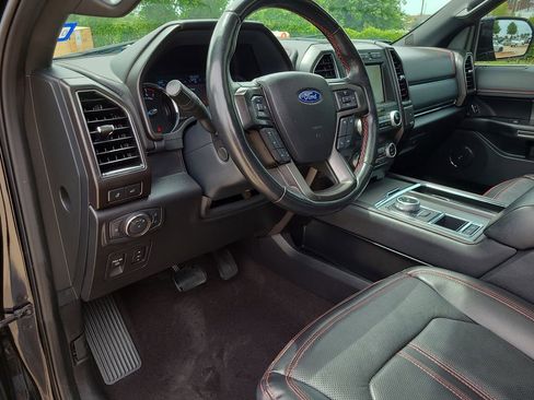 Used 2021 Ford Expedition Limited RWD image 18