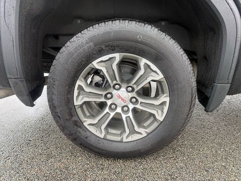 Certified 2025 GMC Sierra 1500 SLT AWD/4WD image 10