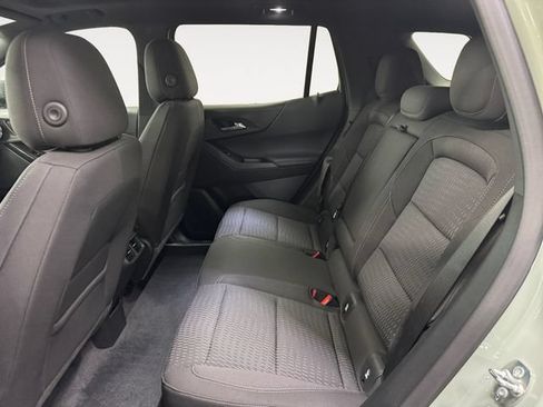 Used 2025 Chevrolet Equinox LT AWD/4WD image 21