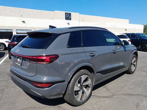 Used 2025 Audi Q6 e-tron Premium Plus w/ Premium Plus AWD/4WD image 22