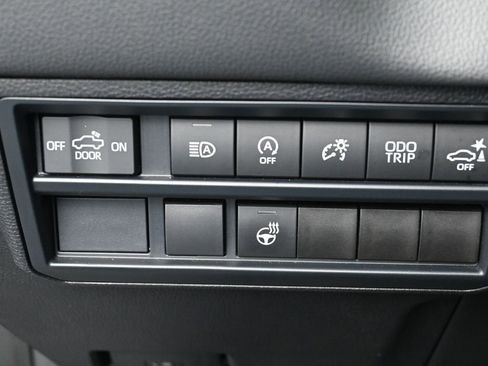 Used 2024 Toyota Tundra Limited image 16