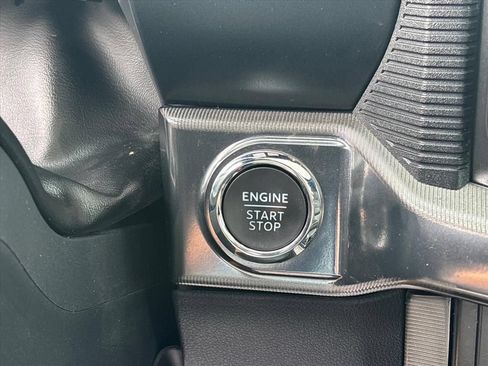 Used 2024 Ford F150 Platinum AWD/4WD image 38
