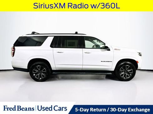 Used 2022 Chevrolet Suburban Z71 image 10