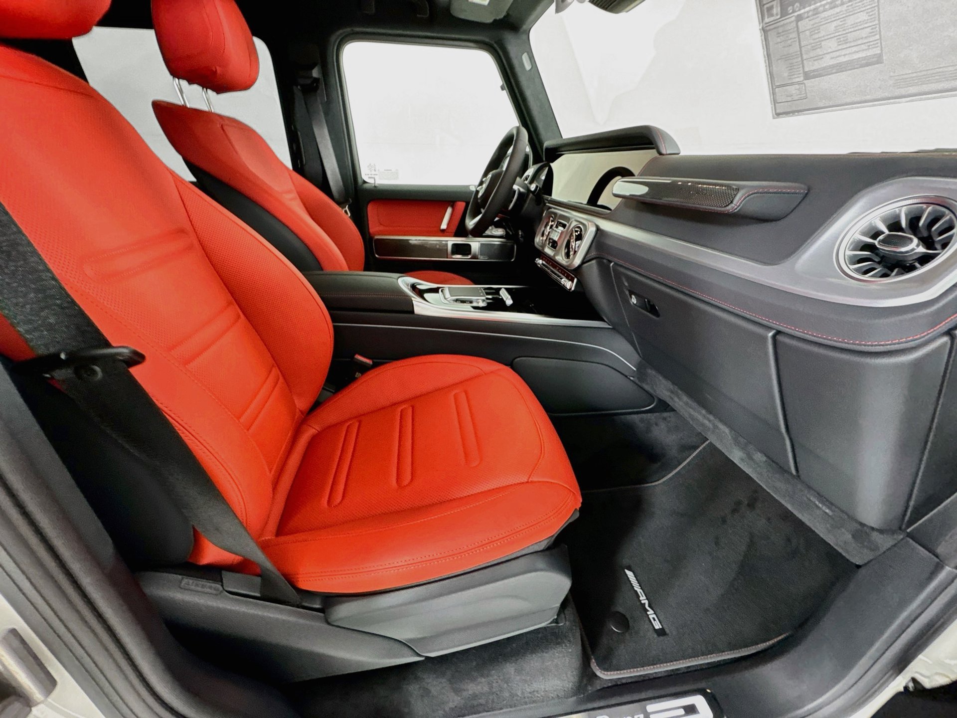 New 2027 Mercedes-Benz G 580 e image 31