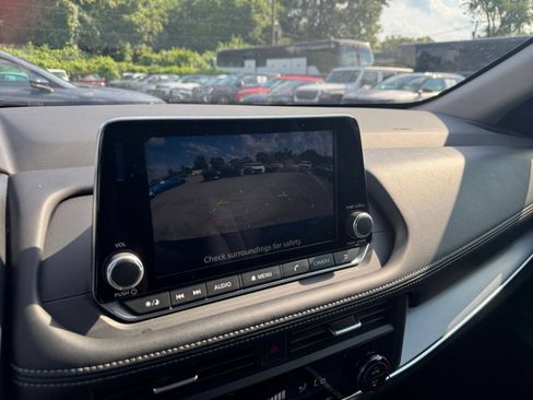 Used 2026 Nissan Rogue SV FWD image 25