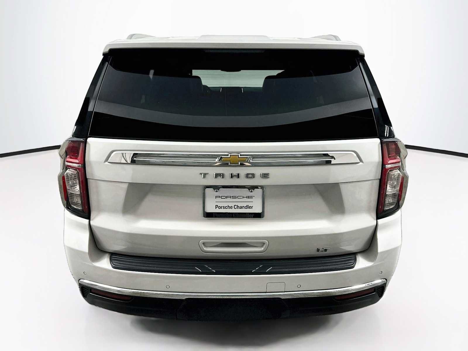 Used 2021 Chevrolet Tahoe LT w/ Luxury Package RWD image 10