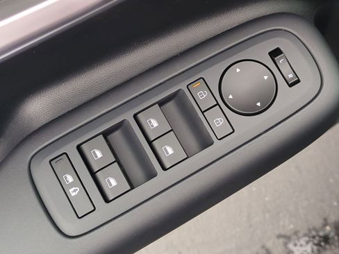 New 2026 Hyundai Santa Fe SE image 13