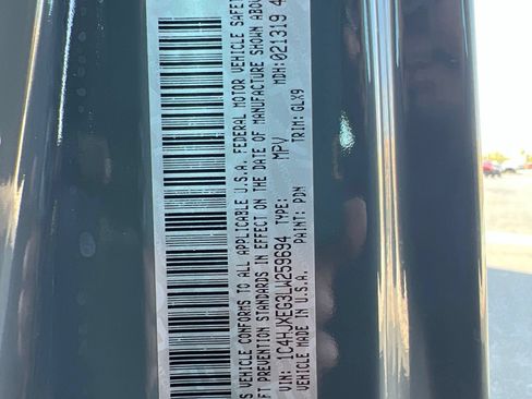 Used 2020 Jeep Wrangler Unlimited Sahara AWD/4WD image 37
