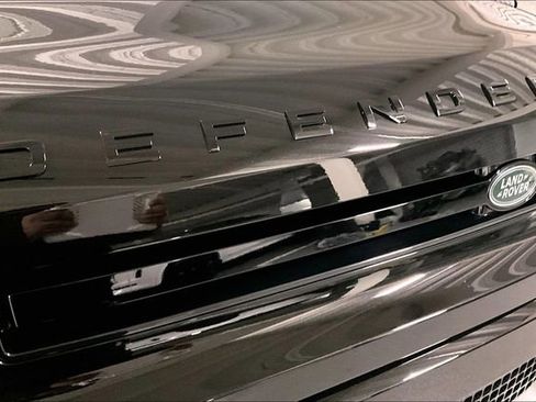 Certified 2025 Land Rover Defender 110 S image 31