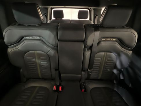 Used 2024 Rivian R1S Adventure AWD/4WD image 27