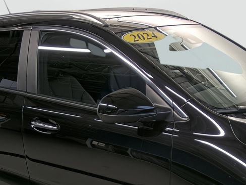 Used 2024 Buick Encore GX Sport Touring w/ Experience Buick Package image 17