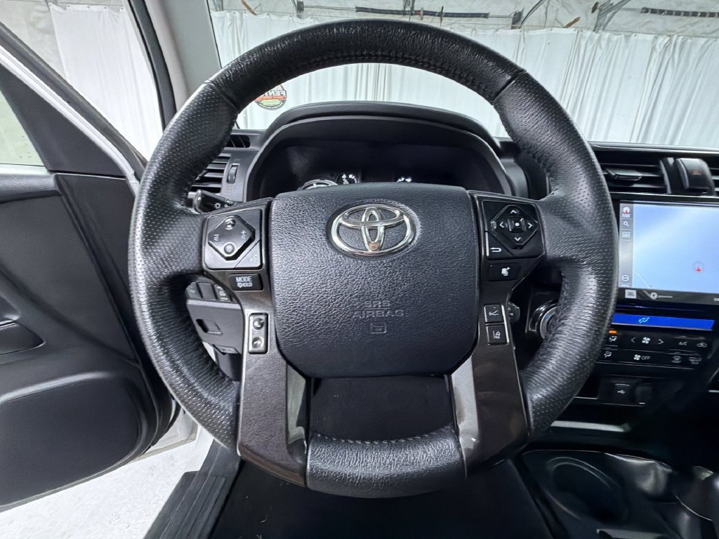 Used 2020 Toyota 4Runner TRD Pro AWD/4WD image 28