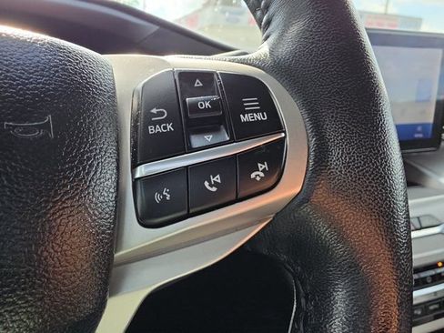 Certified 2023 Ford Explorer XLT RWD image 24