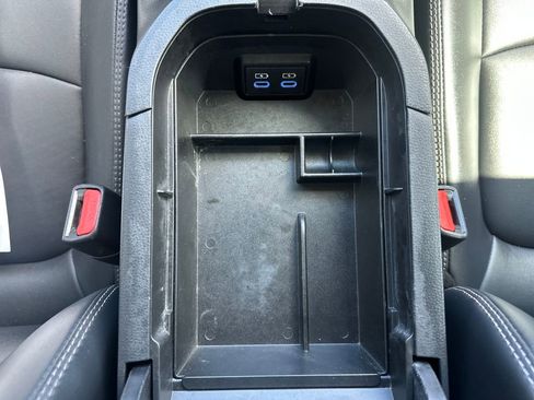 Used 2022 Toyota RAV4 XLE Premium image 29