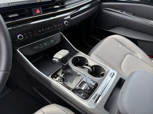 New 2025 Kia Carnival SX Prestige image 13