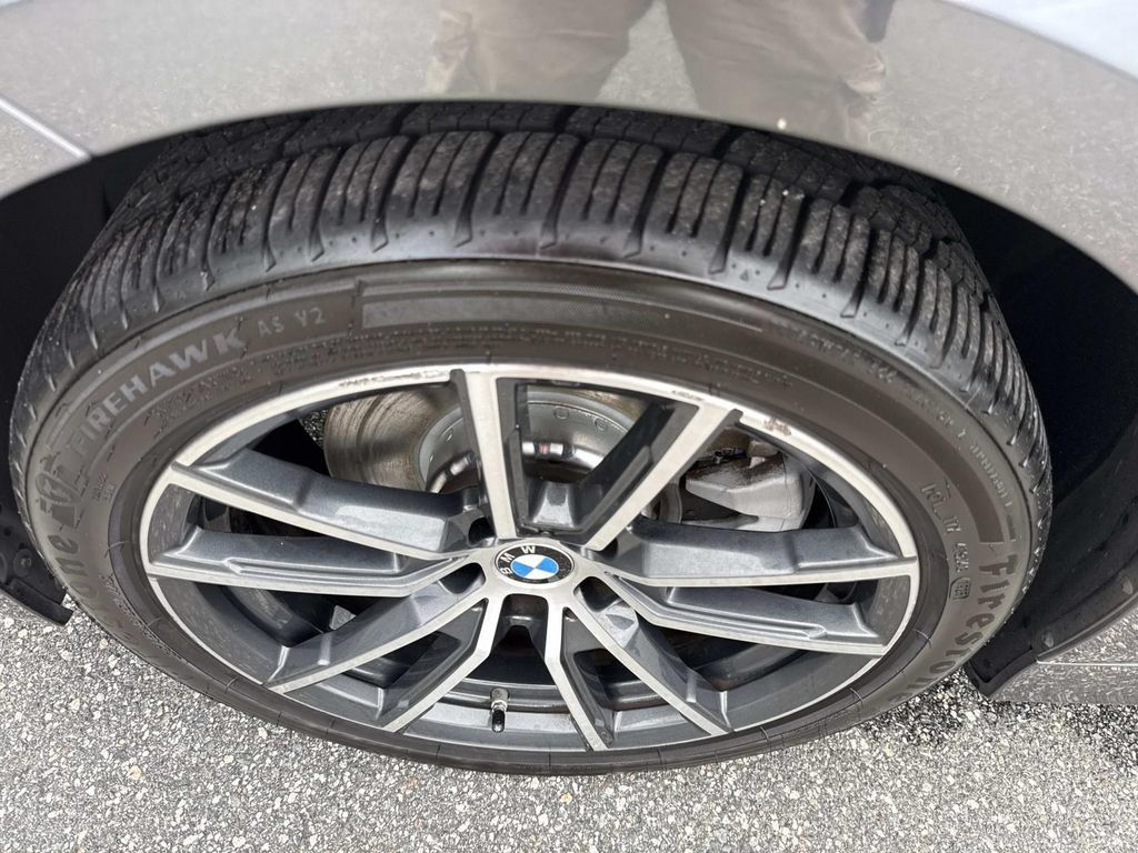 Used 2020 BMW 330i xDrive Sedan w/ Convenience Package AWD/4WD image 11
