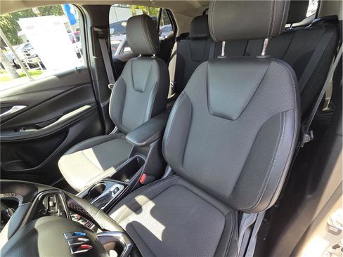 Used 2025 Buick Encore GX Preferred FWD image 12