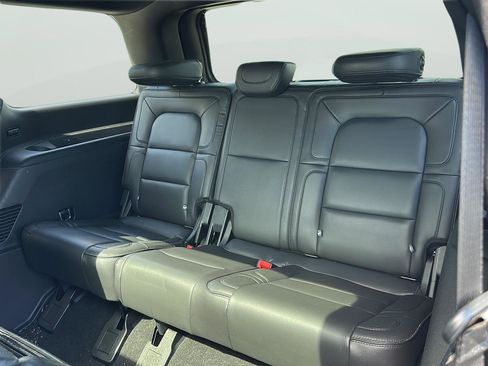 Used 2018 Lincoln Navigator Reserve w/ Technology Package image 24