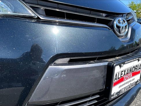 Used 2015 Toyota Corolla LE image 28