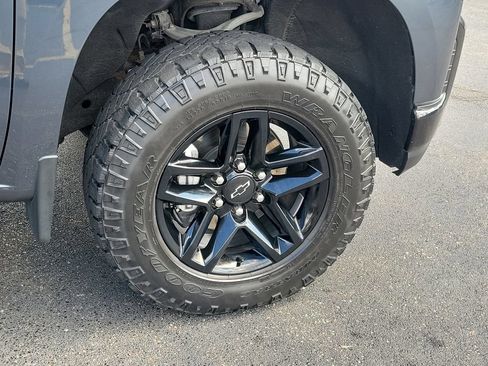 Used 2021 Chevrolet Silverado 1500 LT Trail Boss w/ Convenience Package II AWD/4WD image 6