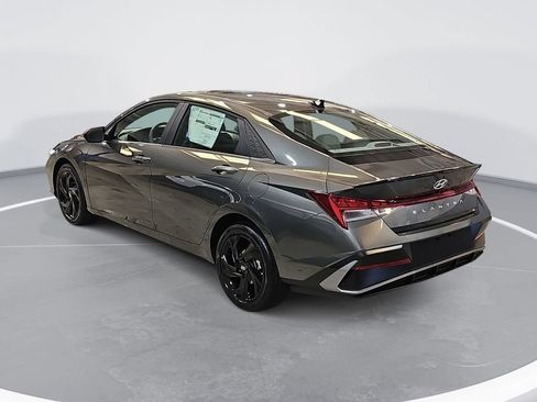 New 2026 Hyundai Elantra SEL Sport Premium FWD image 7