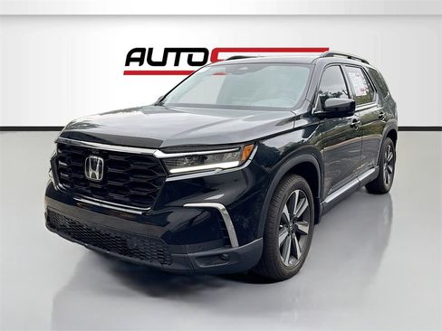 Used 2024 Honda Pilot Elite image 3