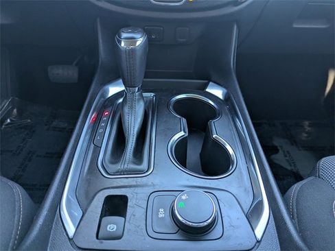 Used 2018 Chevrolet Traverse LT image 22