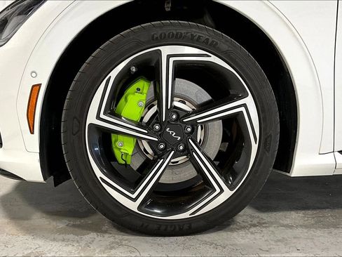 Used 2023 Kia EV6 GT image 11