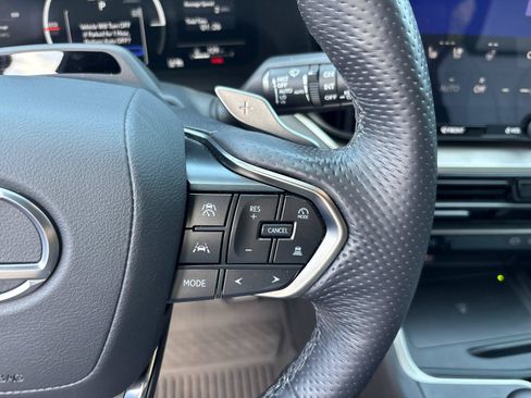 Used 2025 Lexus TX 500h AWD w/ Technology Package image 20