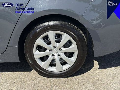 Used 2025 Toyota Corolla LE FWD image 7