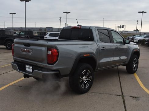 Used 2025 GMC Canyon AT4 image 5